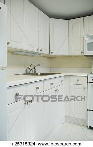Picture - Traditional empty kitchen. Fotosearch