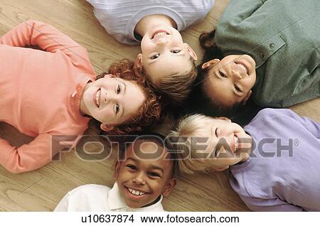 Picture - Circle of Children. Fotosearch