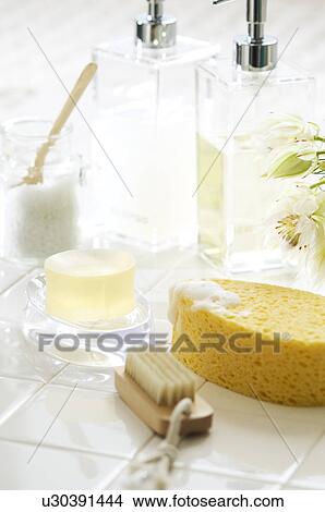 Picture - Bathroom items. Fotosearch