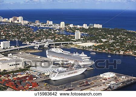 Stock Image - Cruise ship docked in Florida. Fotosearch