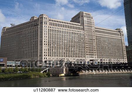 Stock Photo - Chicago, Merchandise Mart. Fotosearch