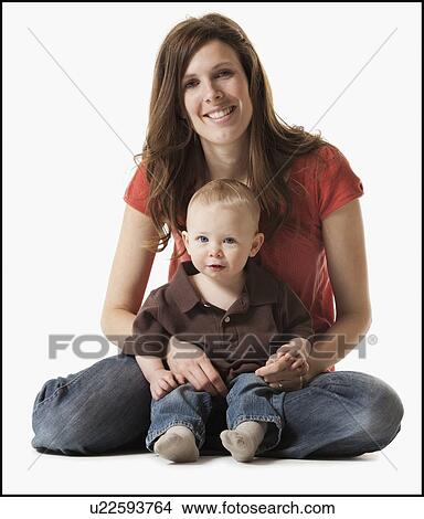 Picture - Portrait of a woman and a toddler. Fotosearch