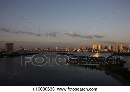 Stock Image - Cityscape of Shinagawa, Tokyo Prefecture, Honshu, Japan. Fotosearch