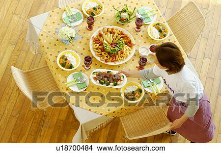 table serving dishes