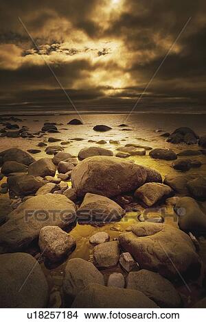 Picture - northwest territories, canada; arctic shoreline. Fotosearch