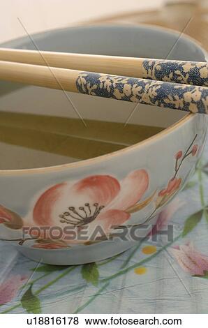 Stock Photo - Asiatischer Tee. Fotosearch