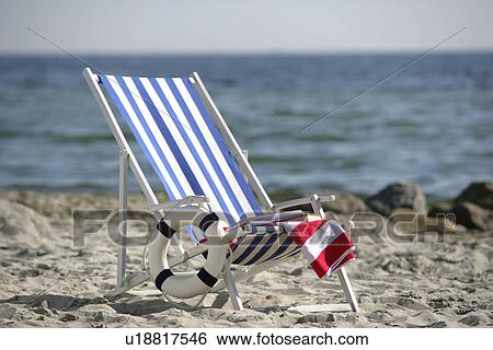 Bleu Blanc Transat Plage Banque De Photographies