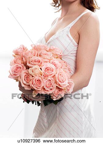 Stock Photograph - Bouquet of pink roses. Fotosearch