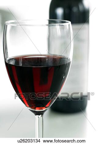 Picture - Red wine. Fotosearch