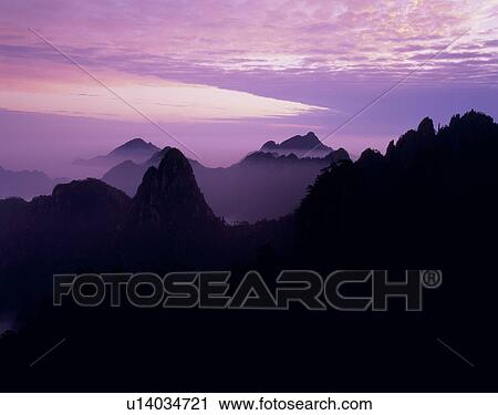 Stock Image - Morning Glory of Mount Huangshan, Anhui Province, China. Fotosearch