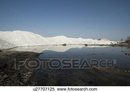 Stock Photography - Edge of Lake Winnipeg in Gimli, Manitoba Canada. Fotosearch