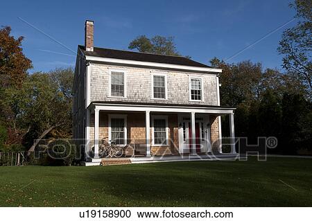 House in the Hamptons View Large Photo Image Stock Image - House in the Hamptons. Fotosearch
