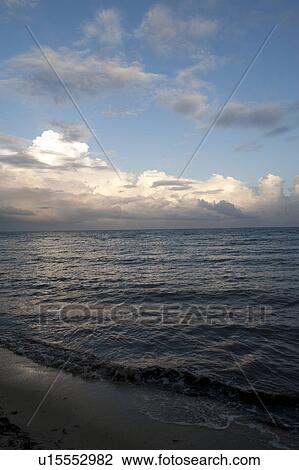 Stock Image - Ocean. Fotosearch