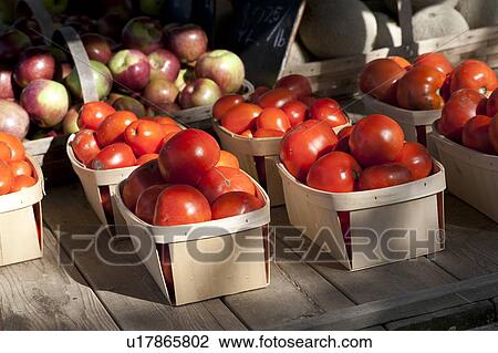 Stock Image - Outdoor market in the Hamptons. Fotosearch