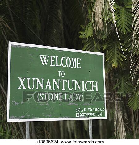 Picture - Xunantunich, Sign. Fotosearch