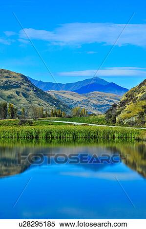 Stock Photography - Lake Wanaka, South Island New Zealand. Fotosearch