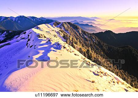 Stock Photo - Taiwan, Mt. Hehuan, Sunset. Fotosearch