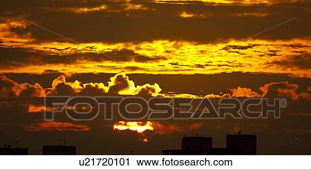 Stock Image - Taiwan, Taipei, Dadaocheng Wharf. Fotosearch
