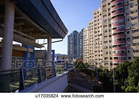 Picture - Taiwan, Taipei, Neihu, Taipei MRT, Wenshan-Neihu Line, Dahu Park Station, MRT Station. Fotosearch