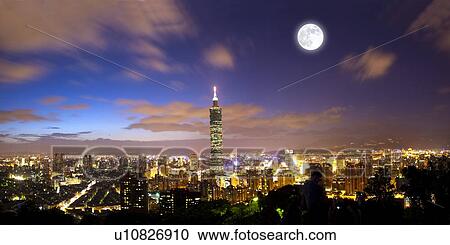Stock Image - Taiwan, Taipei, Xinyi Commercial Center, Taipei 101. Fotosearch