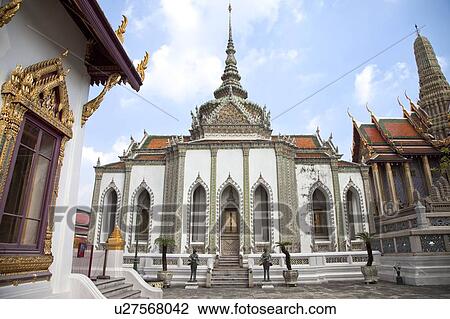 Stock Image - Thailand, Bangkok, Grand Palais, Wat Phra Kaeo, Dusit Throne Hall. Fotosearch