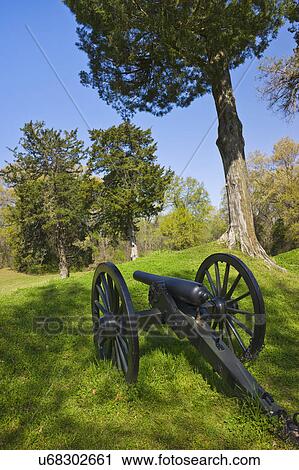 Cannon at Vicksburg National Military Park View Large Photo Image Stock Image - Cannon at Vicksburg National Military Park. Fotosearch