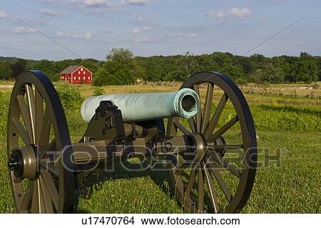 Picture - Cannon at Gettysburg National Military Park. Fotosearch