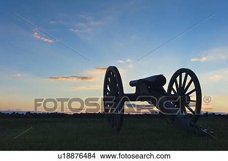Picture - Civil war cannon. Fotosearch