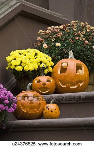 Jack-o-lanterns on steps View Large Photo Image Stock Photography - Jack-o-lanterns on steps. Fotosearch