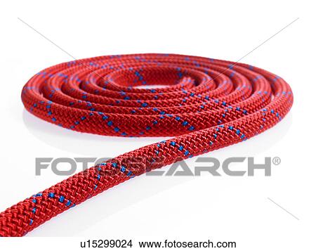 Picture - Red and blue rope in a circular pattern. Fotosearch