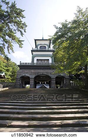 Stock Image - Main gate of Oyama Shrine, Kanazawa City, Ishikawa Prefecture, Honshu, Japan. Fotosearch