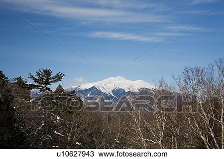 Stock Image - Mt. Norikura in winter, Gifu Prefecture, Honshu, Japan. Fotosearch