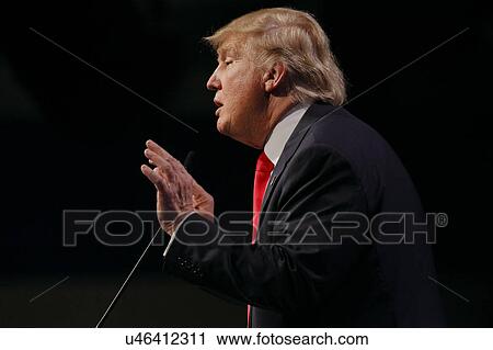 Stock Image - LAS VEGAS NEVADA, DECEMBER 14, 2015: Republican presidential candidate Donald Trump speaks at campaign event at Westgate Las Vegas Resort & Casino the day before the CNN Republican Presidential Debate. Fotosearch