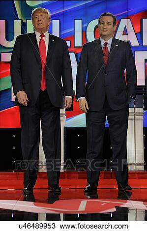 Stock Image - LAS VEGAS, NV - DECEMBER 15: Republican presidential candidates US Senator Ted Cruz and Donald J. Trump stand tall at CNN republican presidential debate at The Venetian, December 15, 2015, Las Vegas, Nevada. Fotosearch