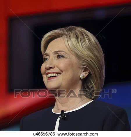 Stock Photograph - LAS VEGAS, NV - OCTOBER 13 2015: (L-R) Democratic presidential debate features candidate former Secretary of State and U. S. Senator Hillary Clinton at Wynn Las Vegas in first CNN Democratic Debate.. Fotosearch