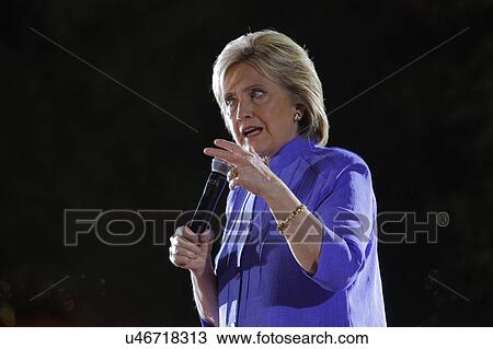 Stock Image - LAS VEGAS, NV - OCTOBER 14, 2015: Hillary Clinton, former U. S. secretary of state and 2016 Democratic presidential candidate, speaks at Hillary for America Nevada Rally, Springs Preserve Amphitheater. Fotosearch