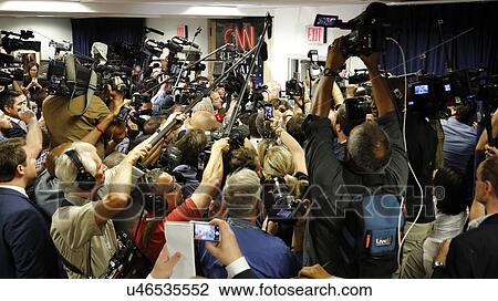 REAGAN PRESIDENTIAL LIBRARY, SIMI VALLEY, LA, CA - SEPTEMBER 16, 2015, cameras surround Donald Trump in spin room during the Republican presidential debate at the Ronald Reagan Presidential Library in Simi Valley, California, U. S. View Large Photo Image Stock Image - REAGAN PRESIDENTIAL LIBRARY, SIMI VALLEY, LA, CA - SEPTEMBER 16, 2015, cameras surround Donald Trump in spin room during the Republican presidential debate at the Ronald Reagan Presidential Library in Simi Valley, California, U. S.. Fotosearch