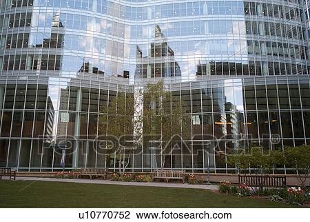 Stock Image - Buildings at the Mayo Clinic in Rochester, Minnesota, USA. Fotosearch
