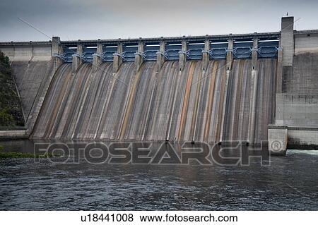 Dam on lake Taneycomo in Branson, Missouri View Large Photo Image Stock Photo - Dam on lake Taneycomo in Branson, Missouri. Fotosearch