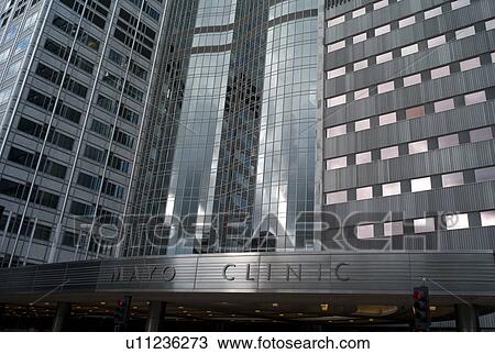Stock Image - Mayo Clinic, Gonda building in Rochester, Minnesota, USA. Fotosearch