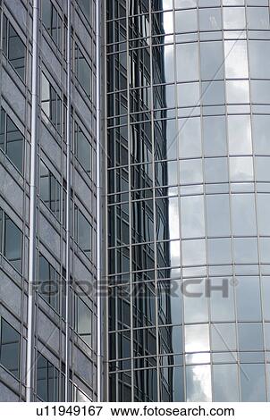 Stock Photo - Mayo Clinic, Gonda building in Rochester, Minnesota, USA. Fotosearch