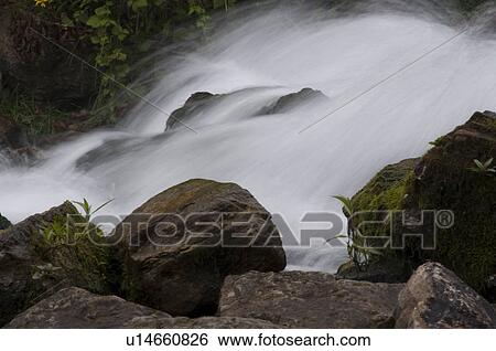 Stock Photograph - Scenery at lake Taneycomo in Branson, Missouri. Fotosearch