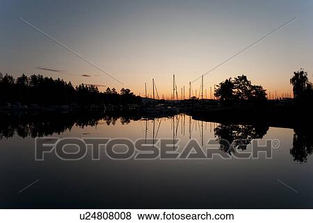 Twilight sky in Vancouver, British Columbia, Canada View Large Photo Image Stock Photo - Twilight sky in Vancouver, British Columbia, Canada. Fotosearch