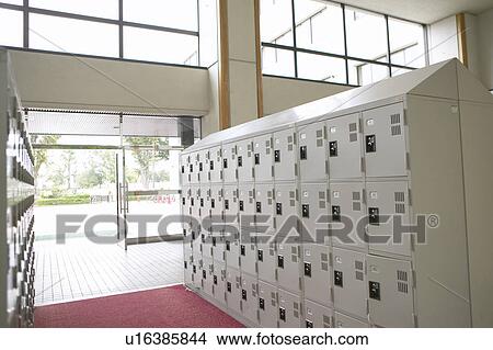 locker for shoes