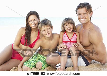Portrait Of Family On Summer Beach Holiday View Large Photo Image Stock Image - Portrait Of Family On Summer Beach Holiday. Fotosearch