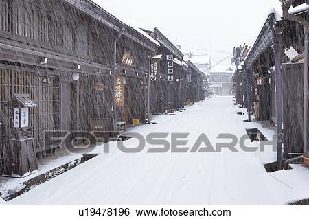 Stock Photograph - Alley in Winter. Fotosearch