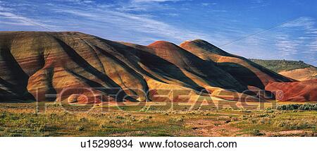 Picture - USA, Oregon, Painted Hills. Fotosearch