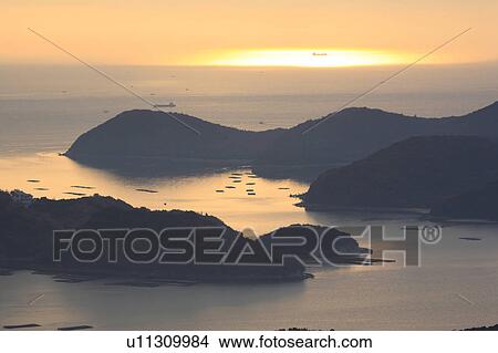 Picture - Mushiage Bay in Seto, Okayama Prefecture. Fotosearch