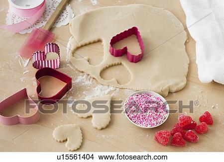 Picture - Raw heart-shaped biscuits. Fotosearch