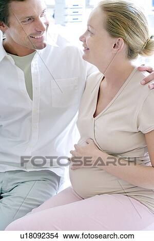 Picture - Expectant parents. Fotosearch